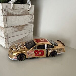Jimmy Spencer 1998 #23 No Bull Gold Ford Taurus Race Car 1/24 Scale Hobby